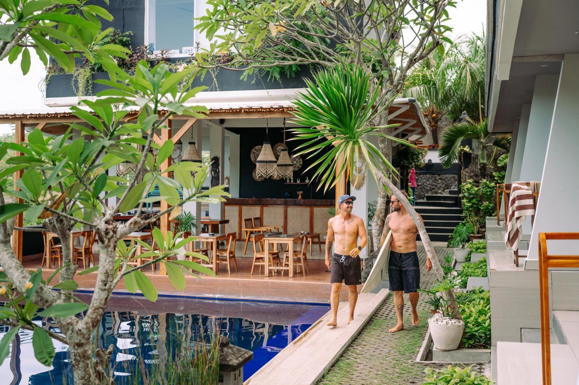 Bagus Ink Surf Camp Hostel Uluwatu  Ngoại thất bức ảnh