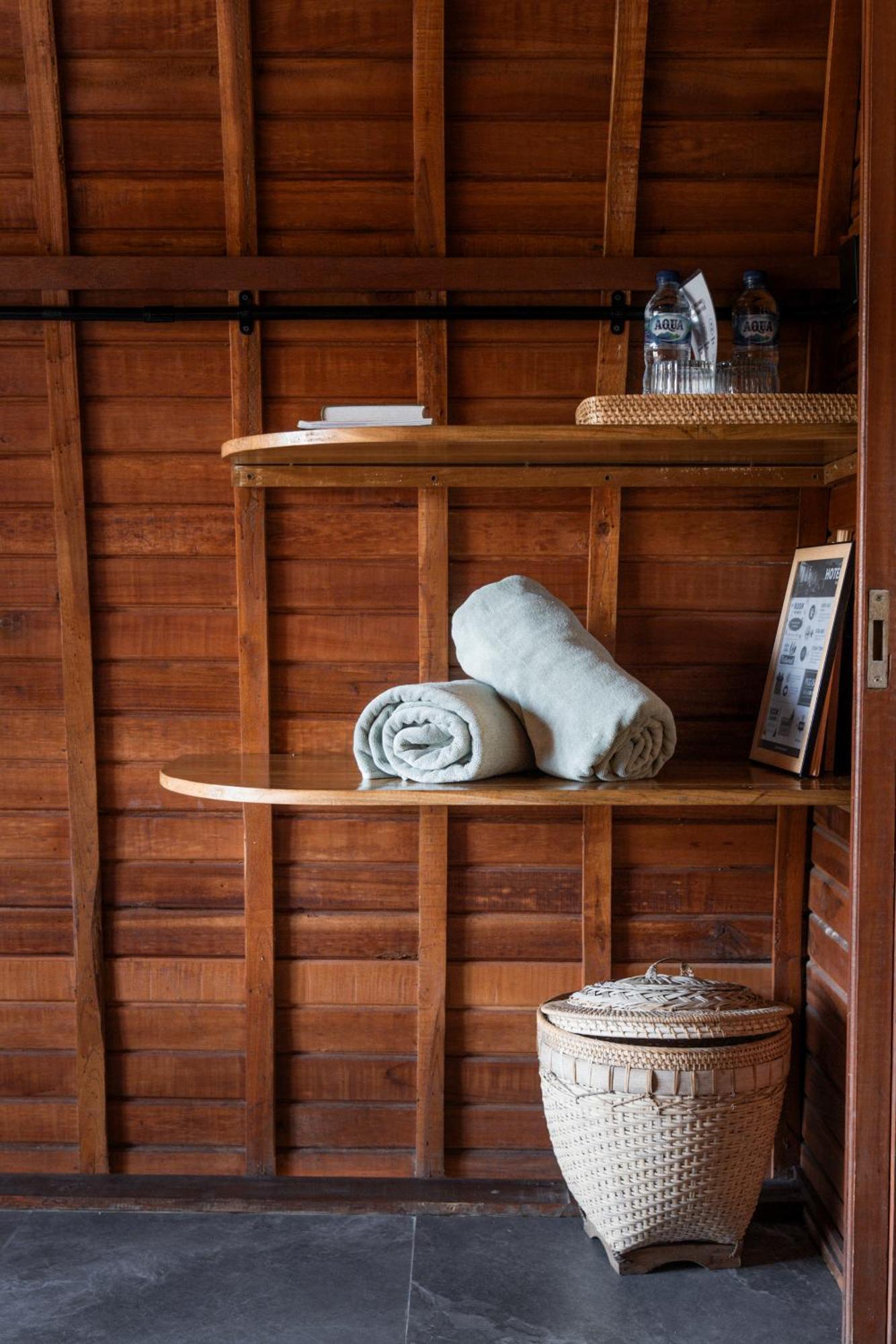 Bagus Ink Surf Camp Hostel Uluwatu  Ngoại thất bức ảnh